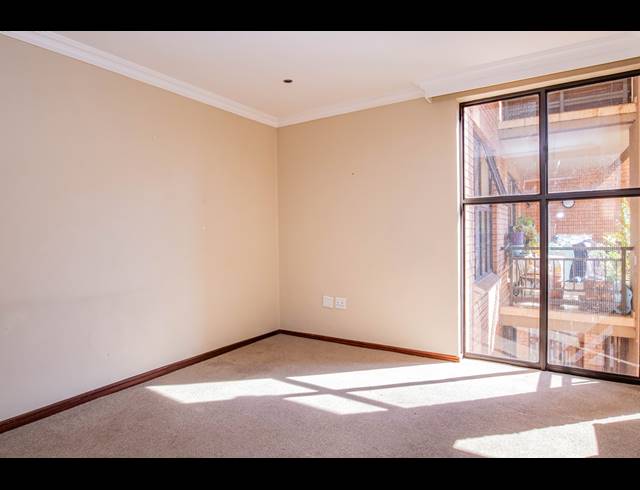 1 BEDROOM APARTMENT FOR SALE IN NEWLANDS